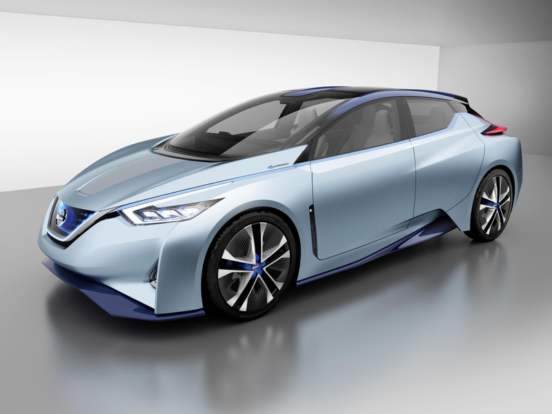 Illustration for article titled The Nissan IDS Concept Has A Smiling iPad Screen That Transforms Into Your Steering Wheel
